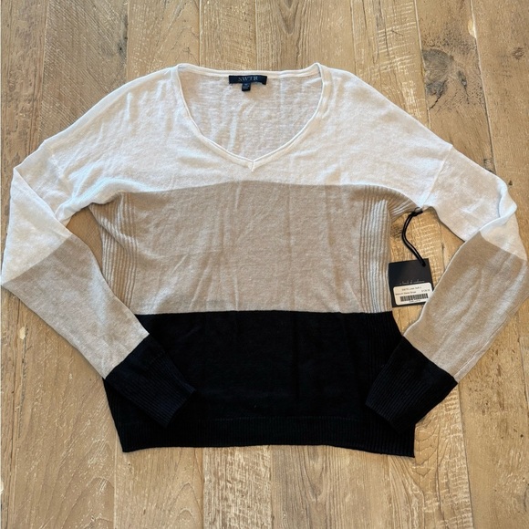 SWTR Sweaters - Colorblock V-Neck Sweater in White, Beige & Black